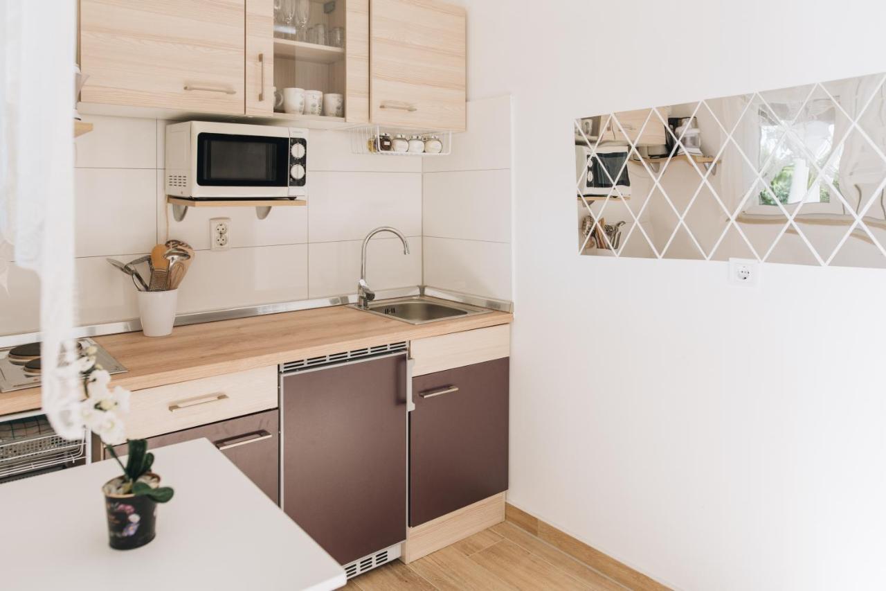Apartmani Marina Poreč Exteriör bild