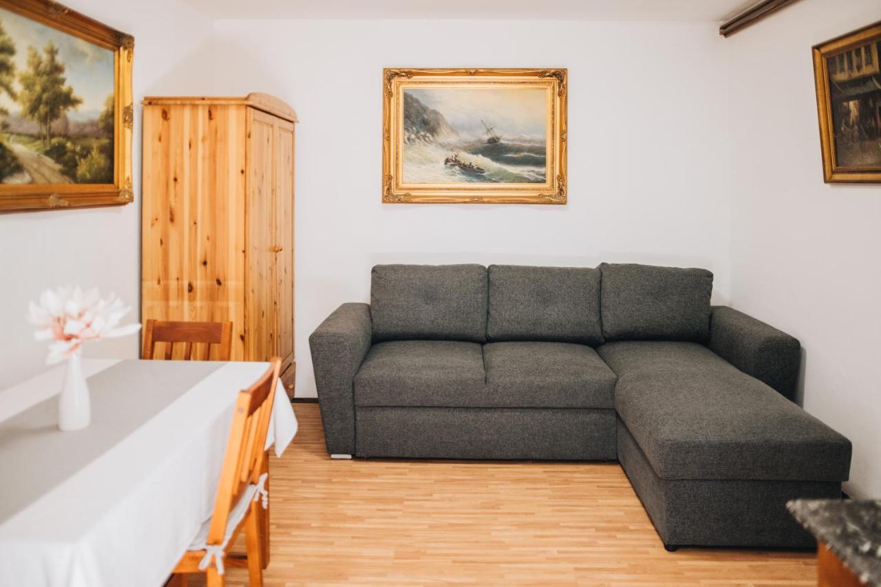 Apartmani Marina Poreč Exteriör bild
